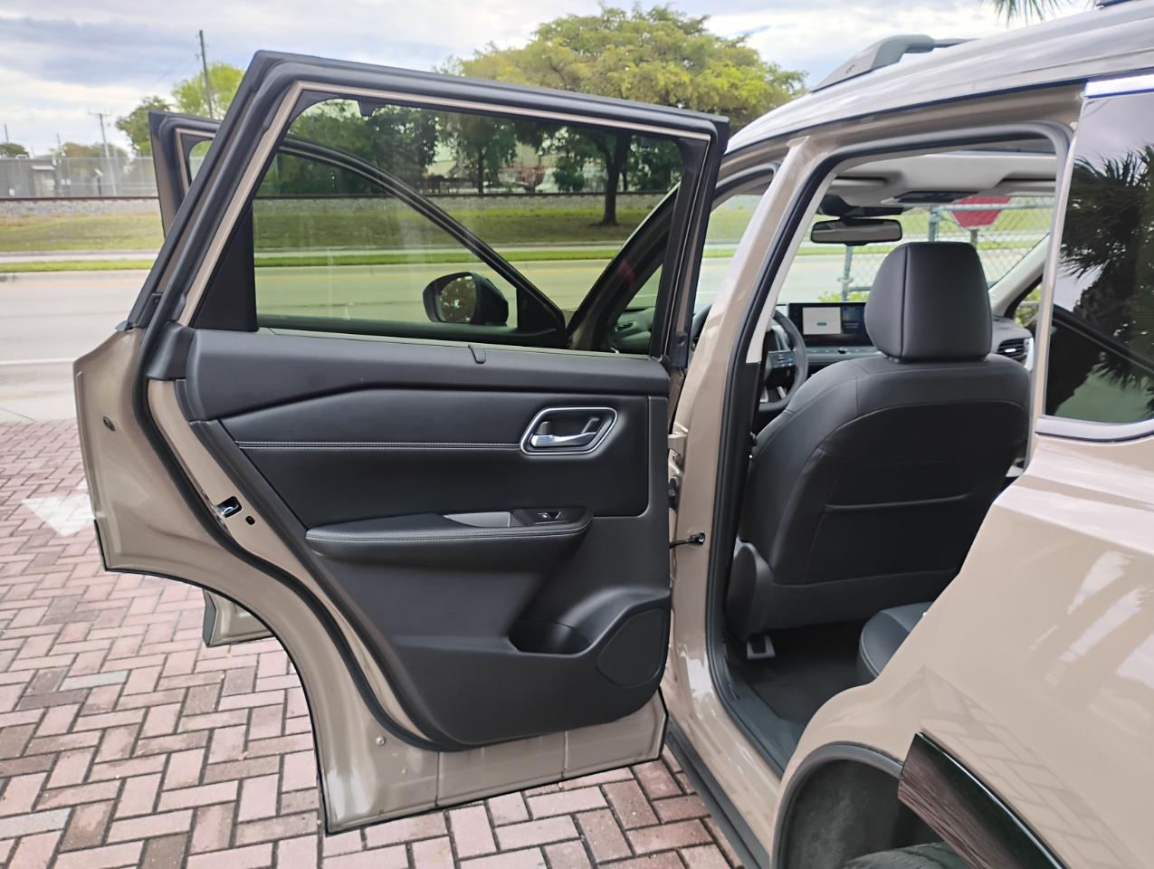 Nissan Rogue Platinum 2025