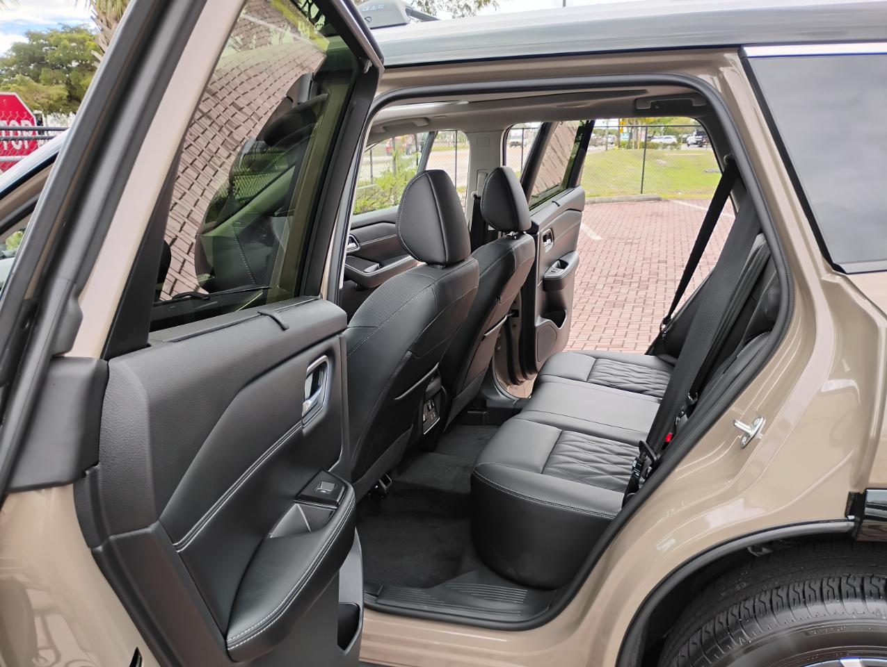 Nissan Rogue Platinum 2025