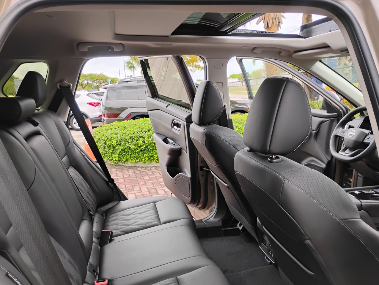 Nissan Rogue Platinum 2025