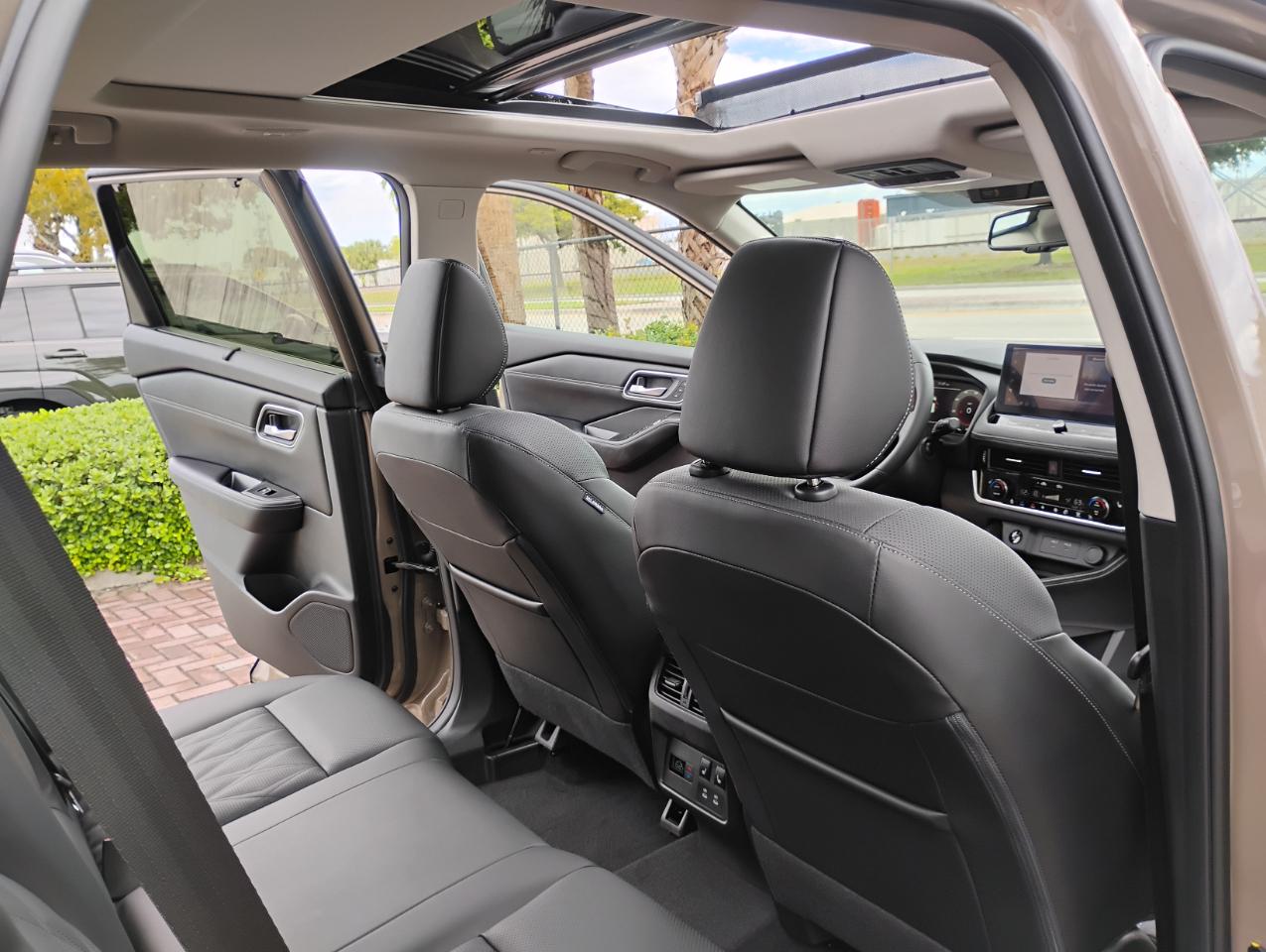 Nissan Rogue Platinum 2025