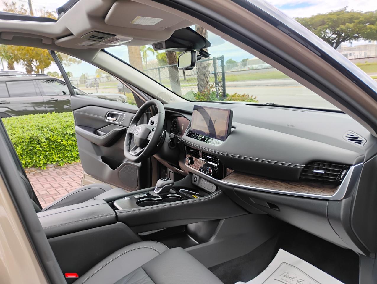 Nissan Rogue Platinum 2025