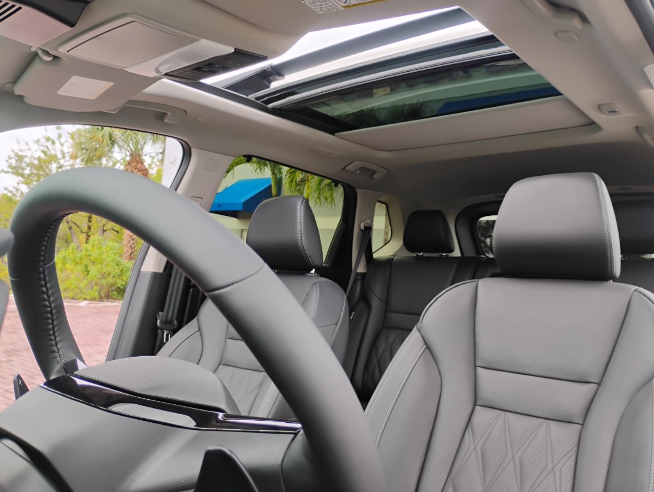 Nissan Rogue Platinum 2025