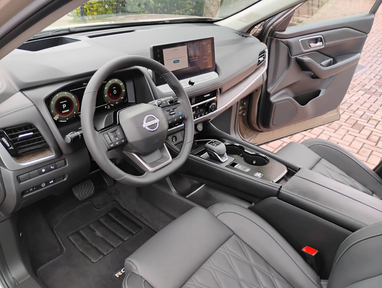 Nissan Rogue Platinum 2025