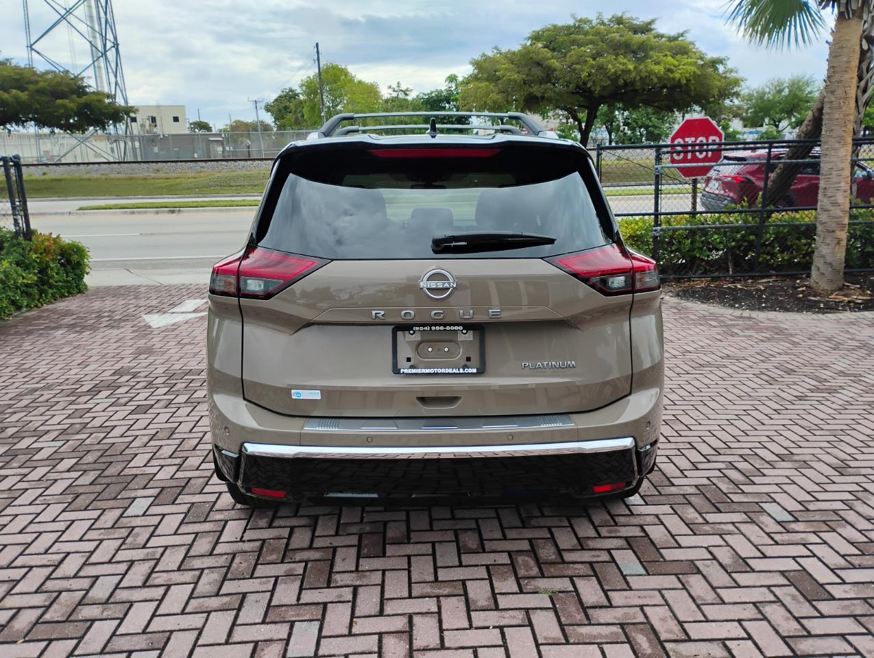 Nissan Rogue Platinum 2025