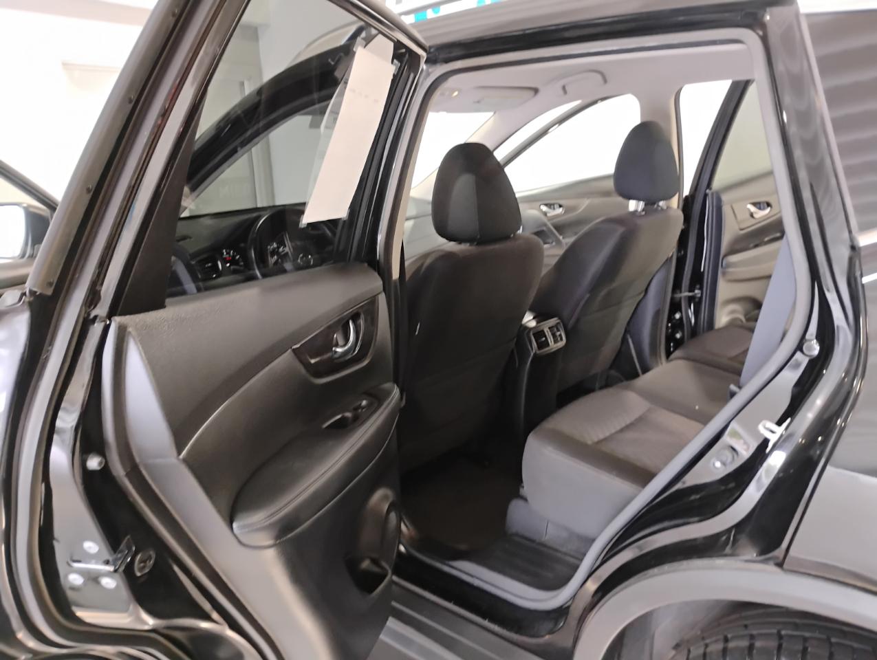 Nissan Rogue SV 2WD 2019