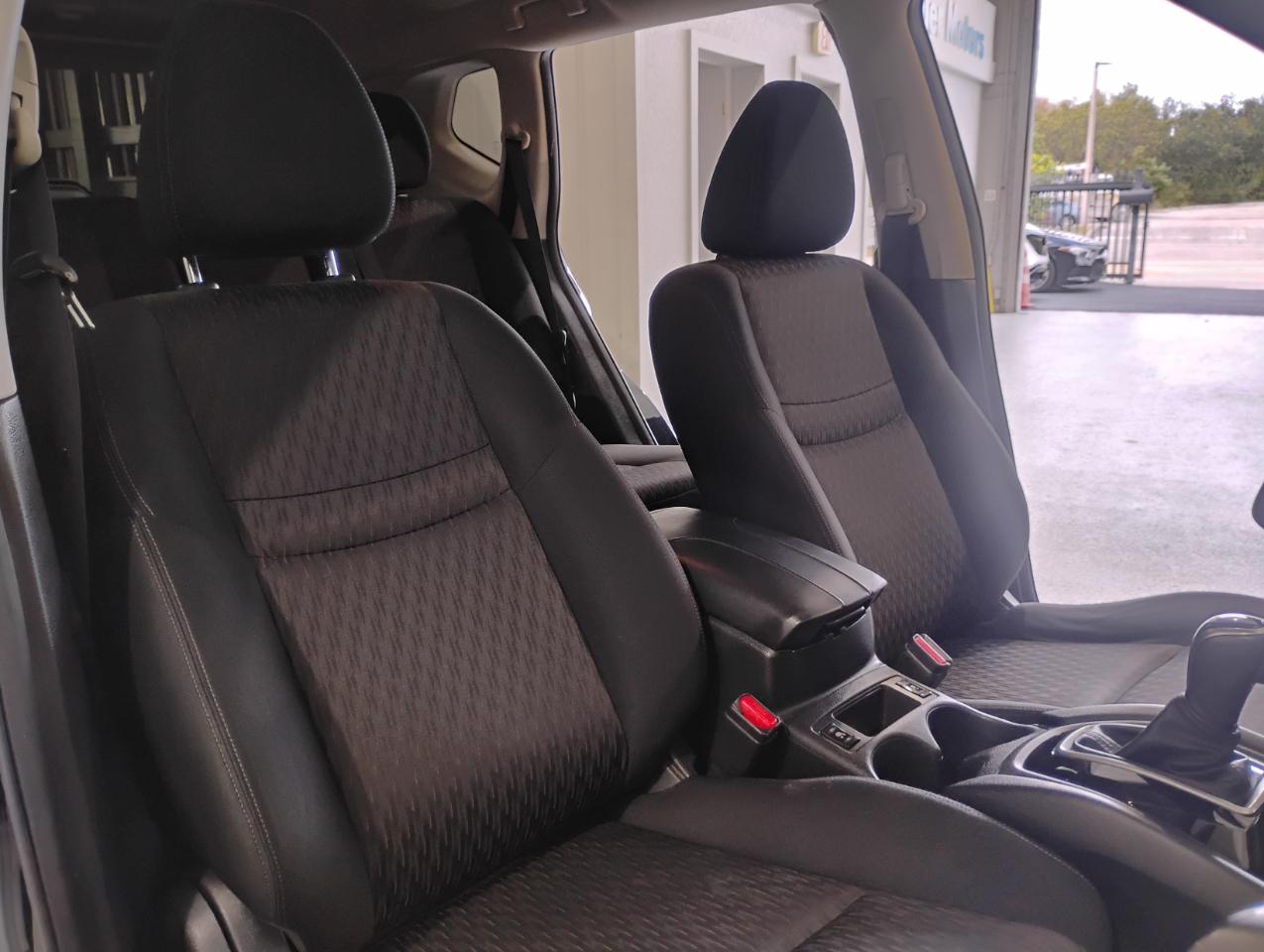 Nissan Rogue SV 2WD 2019