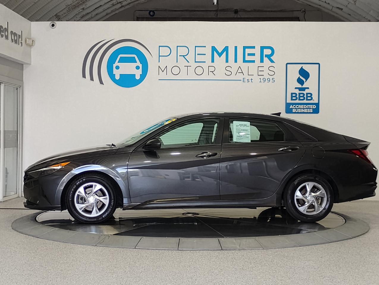 Hyundai Elantra SE 2021