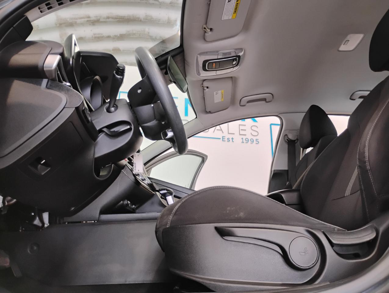 Hyundai Elantra SE 2021