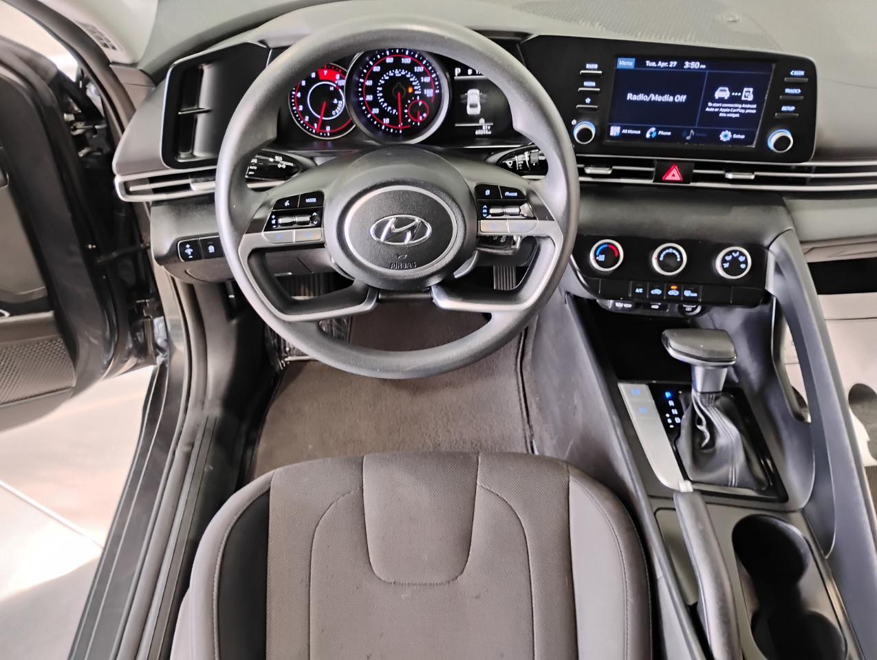 Hyundai Elantra SE 2021