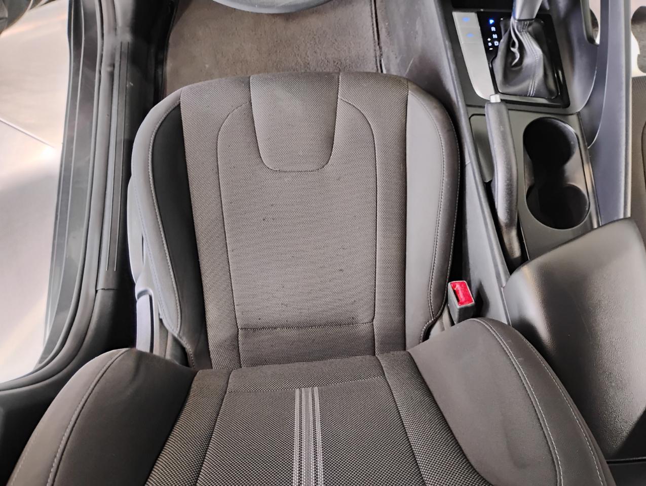 Hyundai Elantra SE 2021