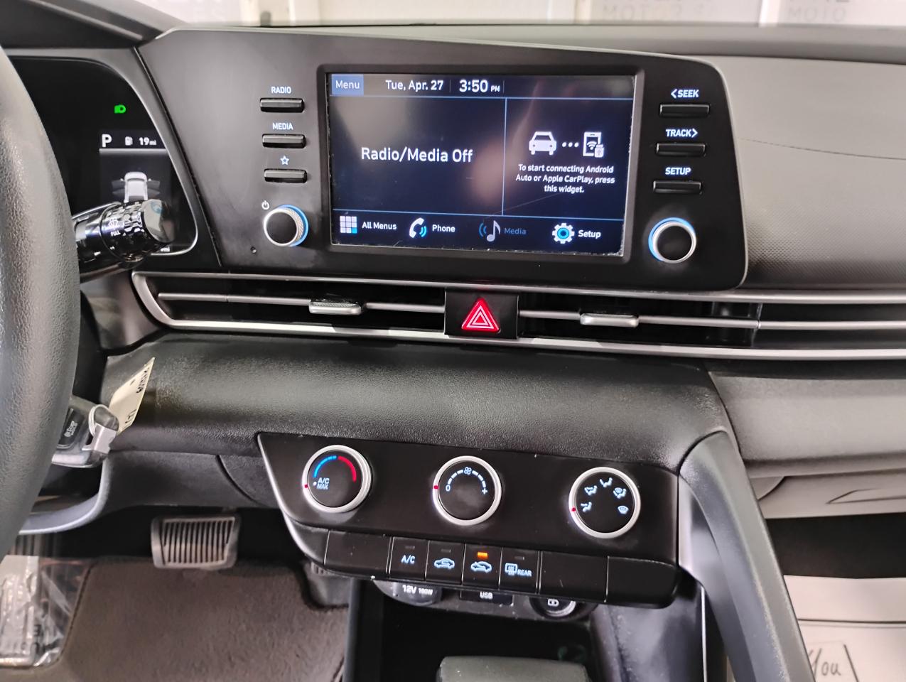 Hyundai Elantra SE 2021