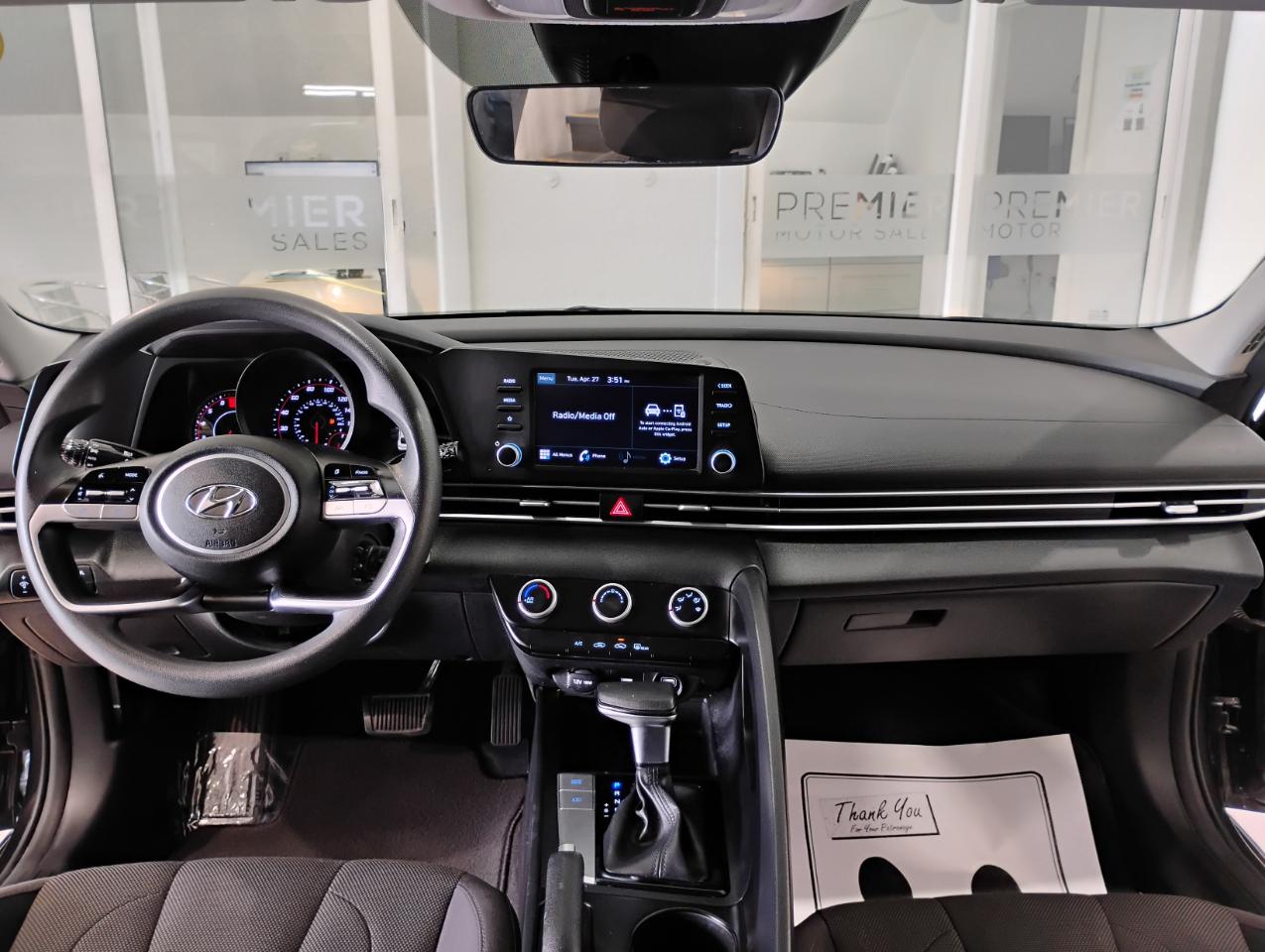 Hyundai Elantra SE 2021