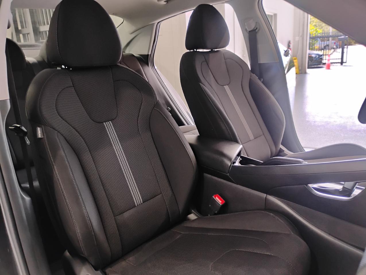 Hyundai Elantra SE 2021