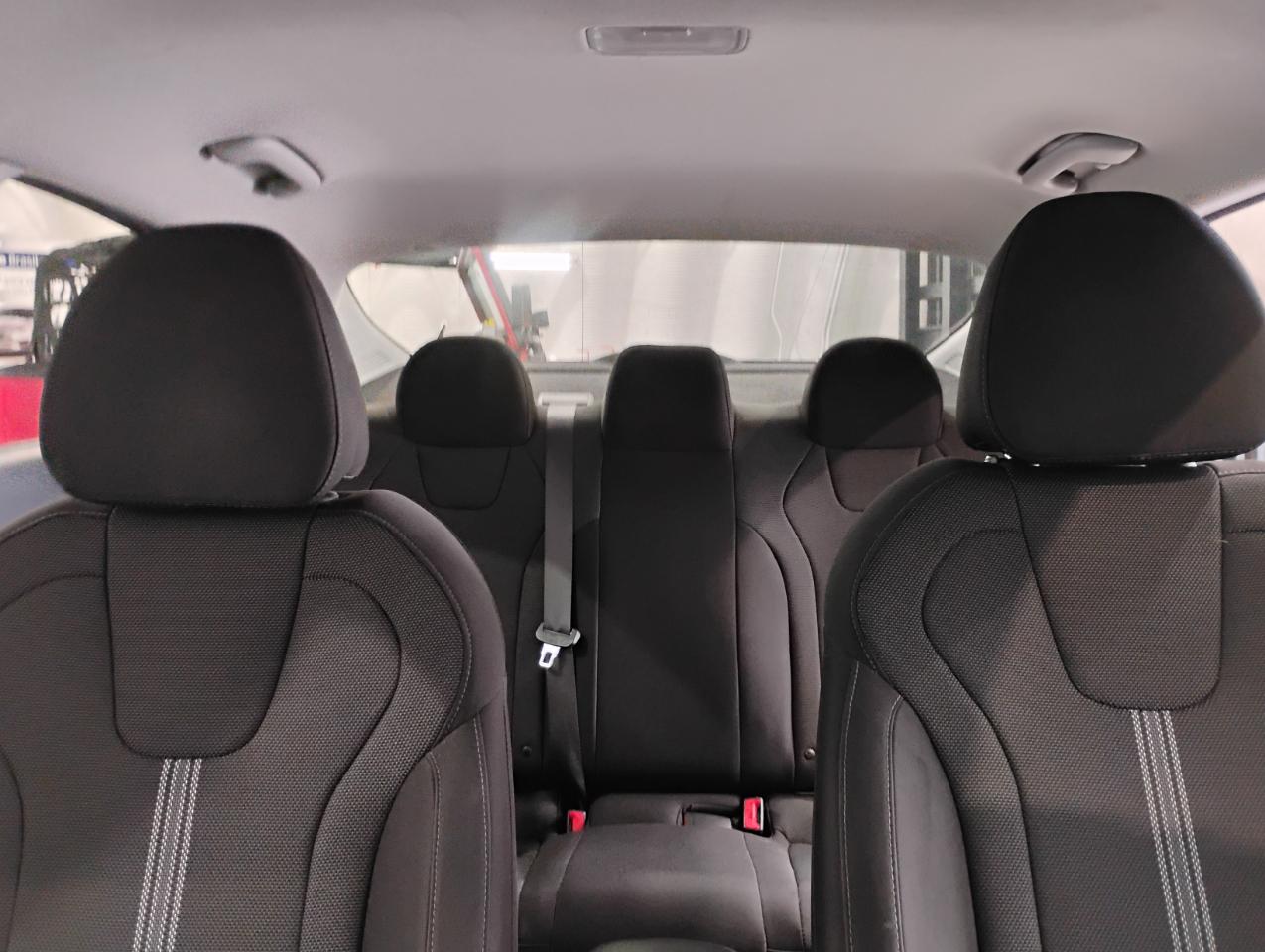 Hyundai Elantra SE 2021