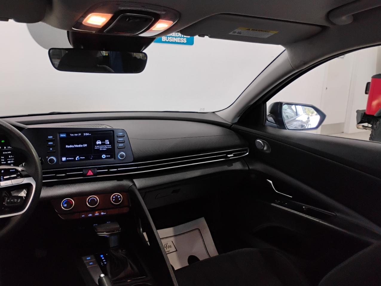 Hyundai Elantra SE 2021