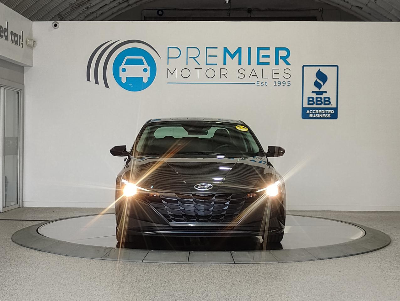 Hyundai Elantra SE 2021