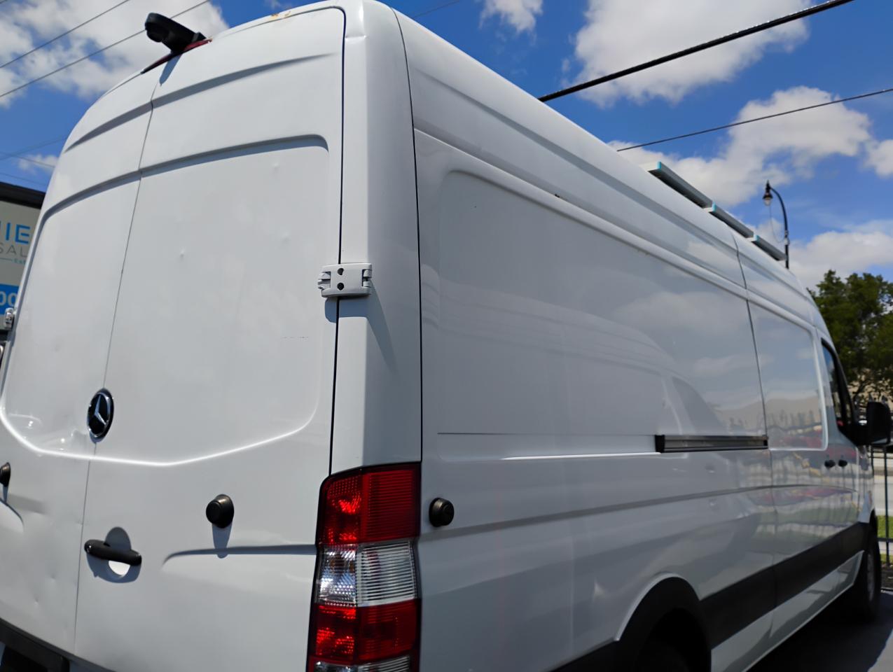 Mercedes-Benz Sprinter 2500 High Roof 170-in. WB 2017