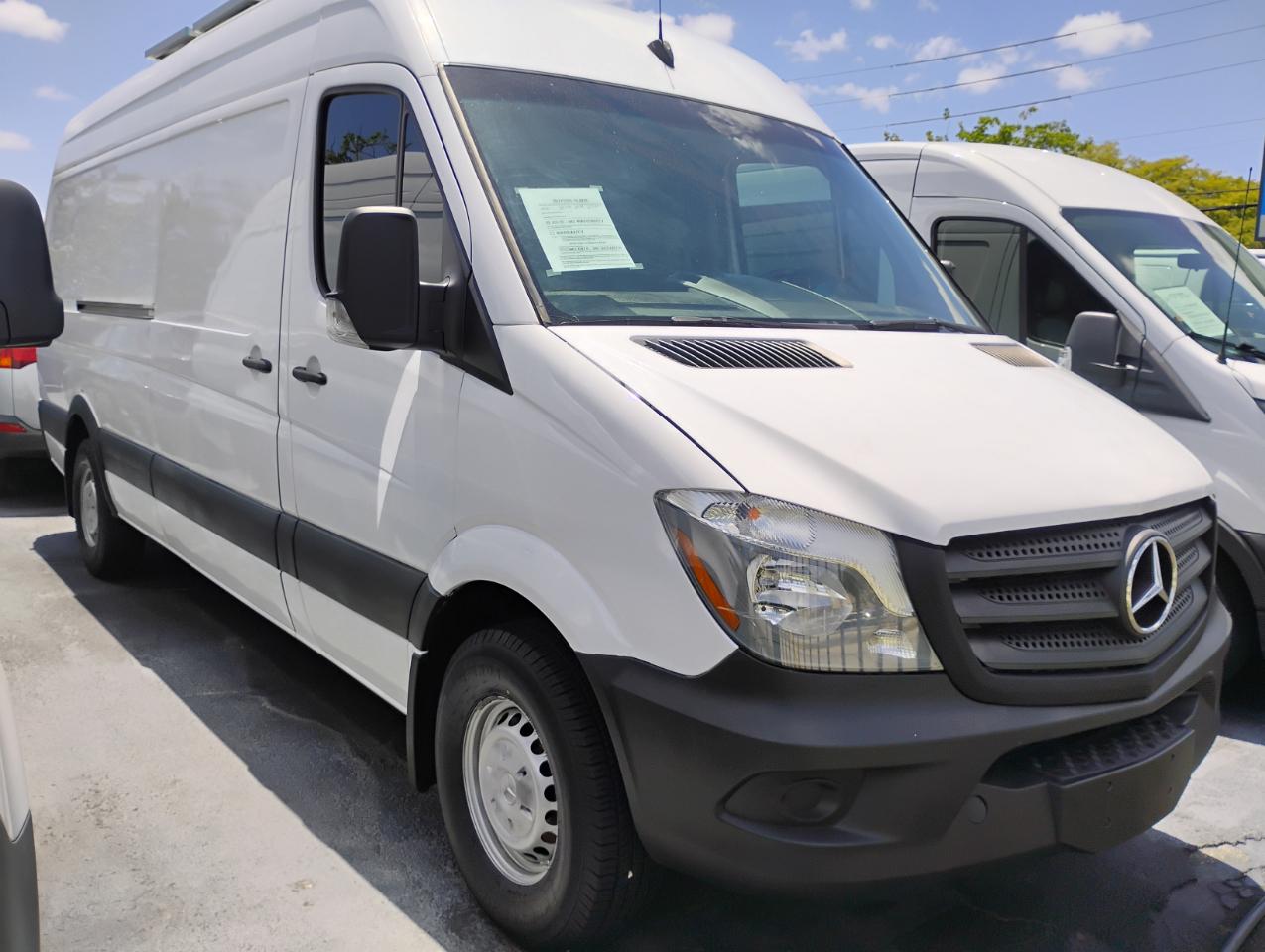 Mercedes-Benz Sprinter 2500 High Roof 170-in. WB 2017