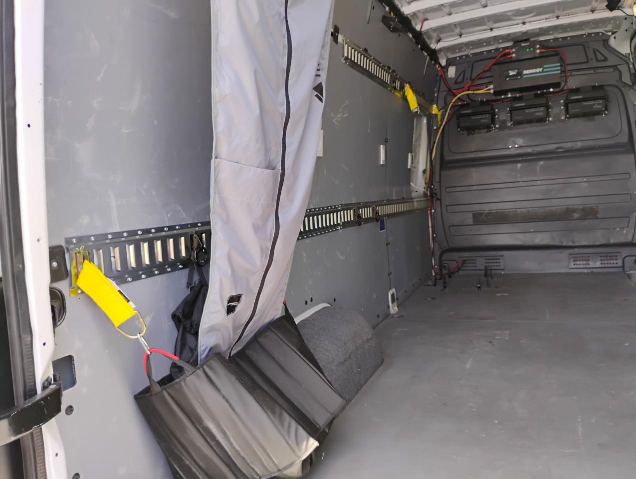 Mercedes-Benz Sprinter 2500 High Roof 170-in. WB 2017