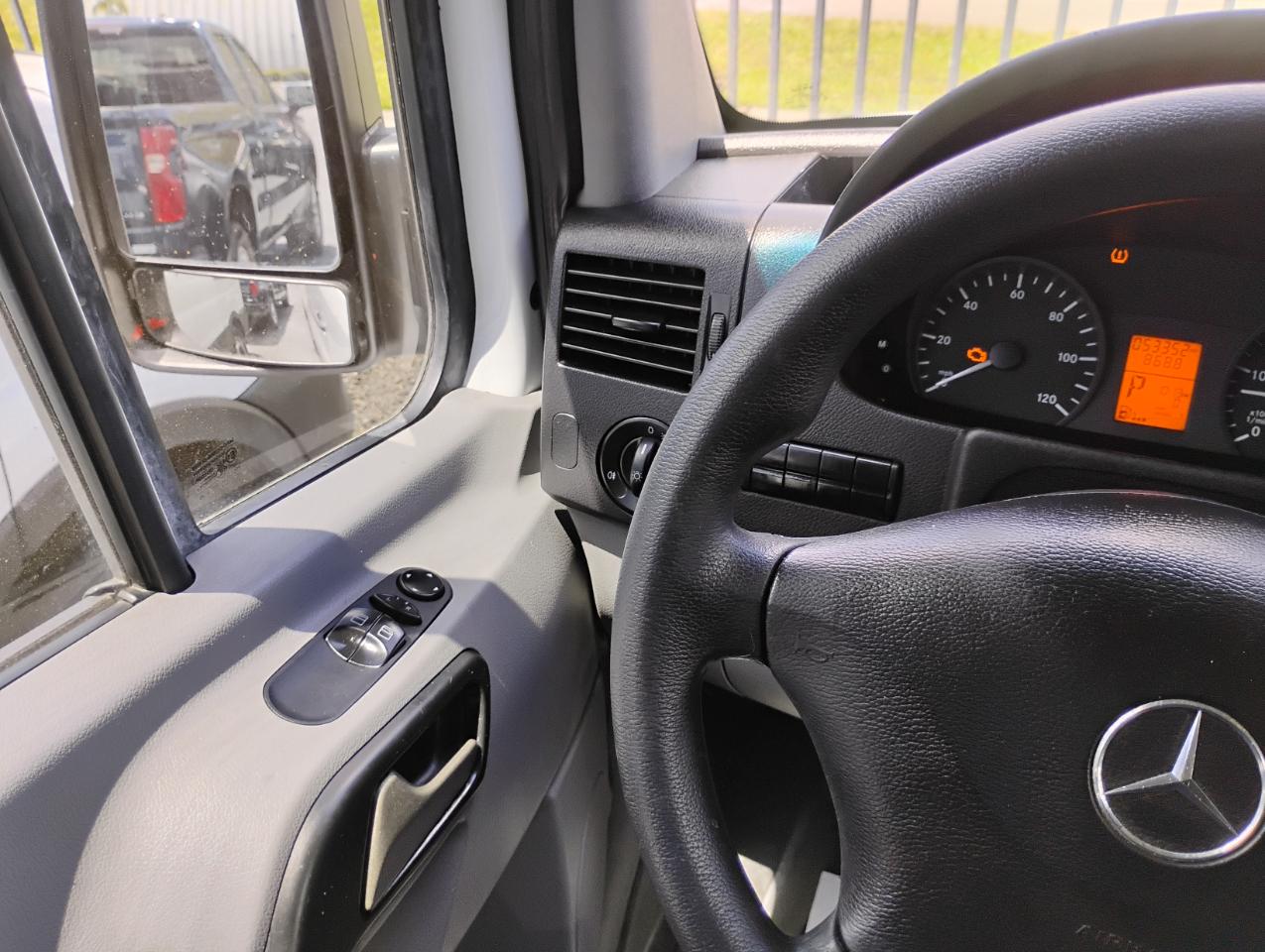 Mercedes-Benz Sprinter 2500 High Roof 170-in. WB 2017