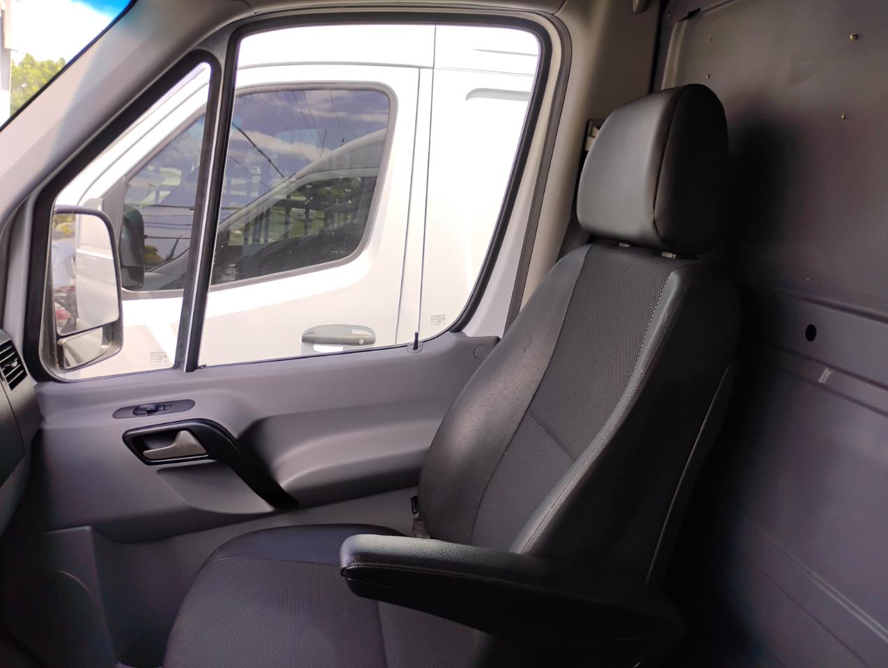 Mercedes-Benz Sprinter 2500 High Roof 170-in. WB 2017