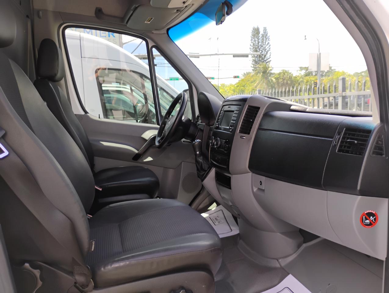 Mercedes-Benz Sprinter 2500 High Roof 170-in. WB 2017