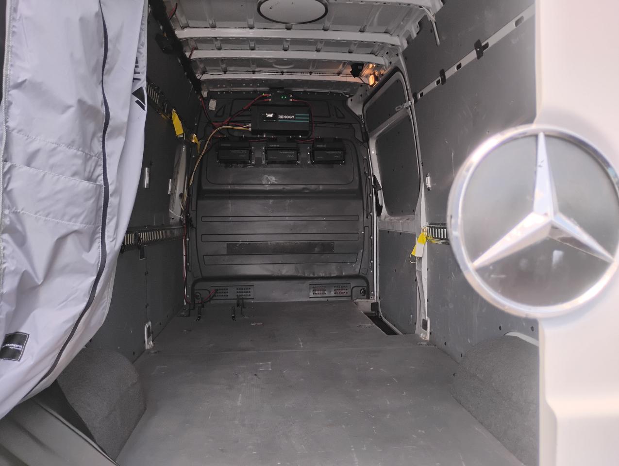 Mercedes-Benz Sprinter 2500 High Roof 170-in. WB 2017