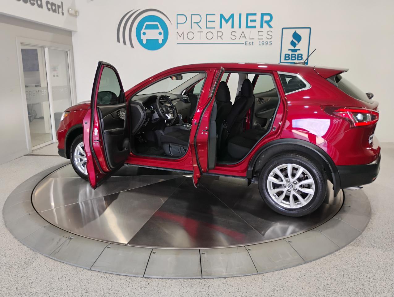 Nissan Rogue Sport S 2020