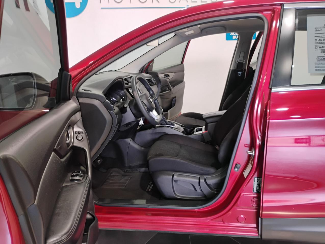 Nissan Rogue Sport S 2020