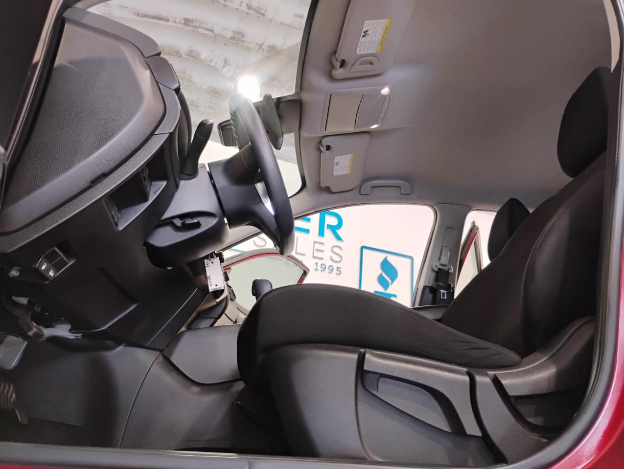 Nissan Rogue Sport S 2020