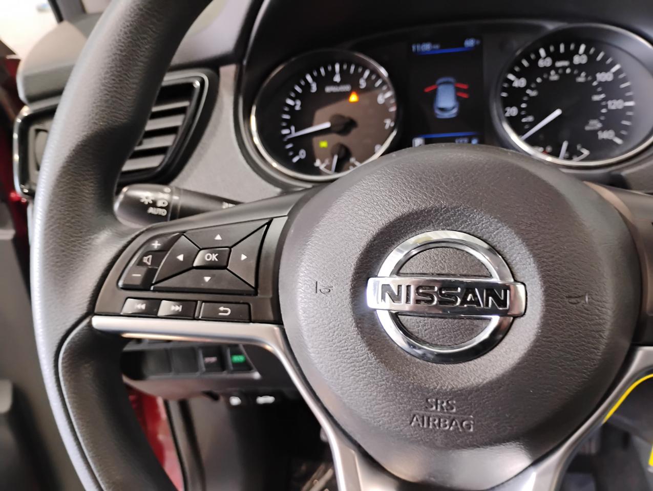 Nissan Rogue Sport S 2020