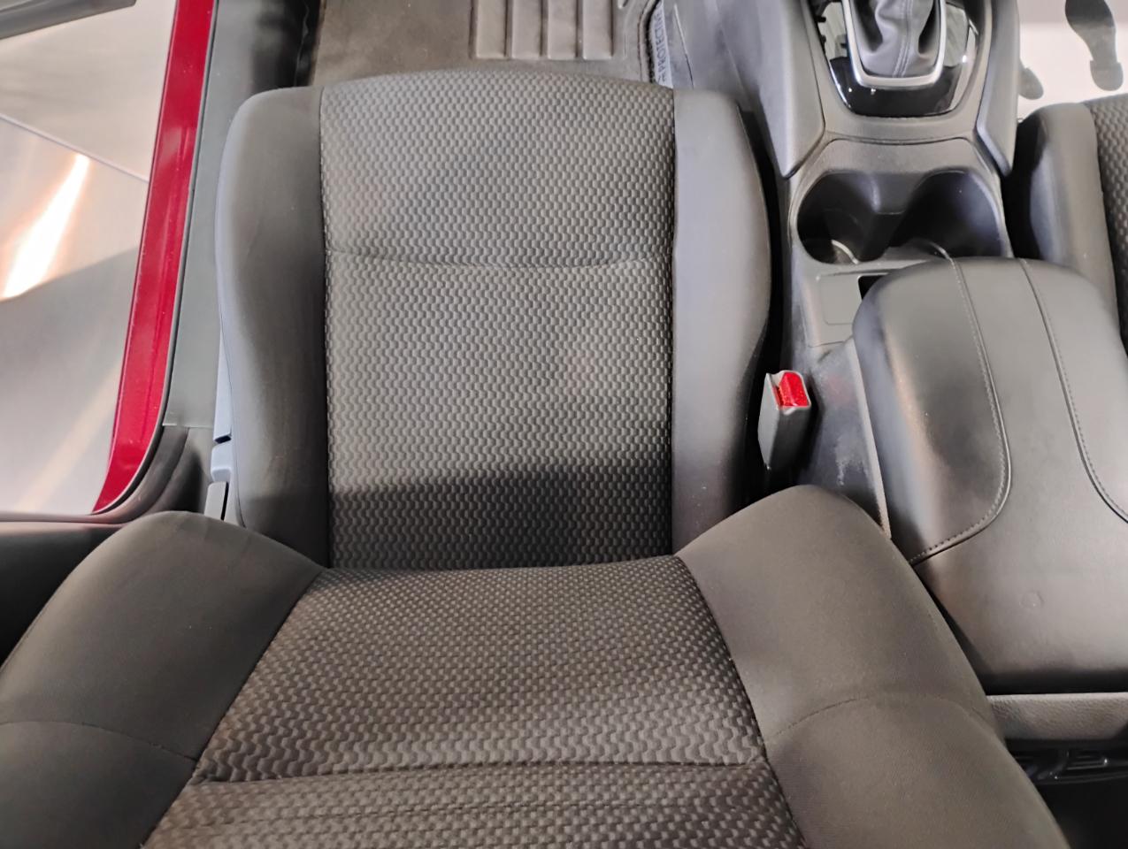 Nissan Rogue Sport S 2020