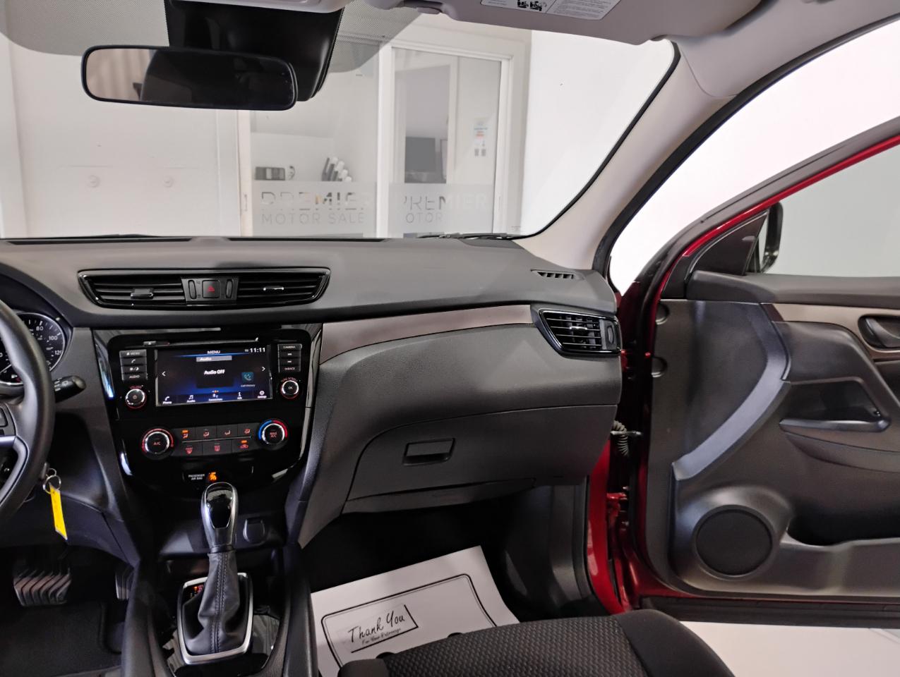 Nissan Rogue Sport S 2020