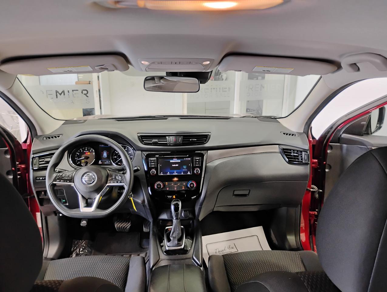 Nissan Rogue Sport S 2020