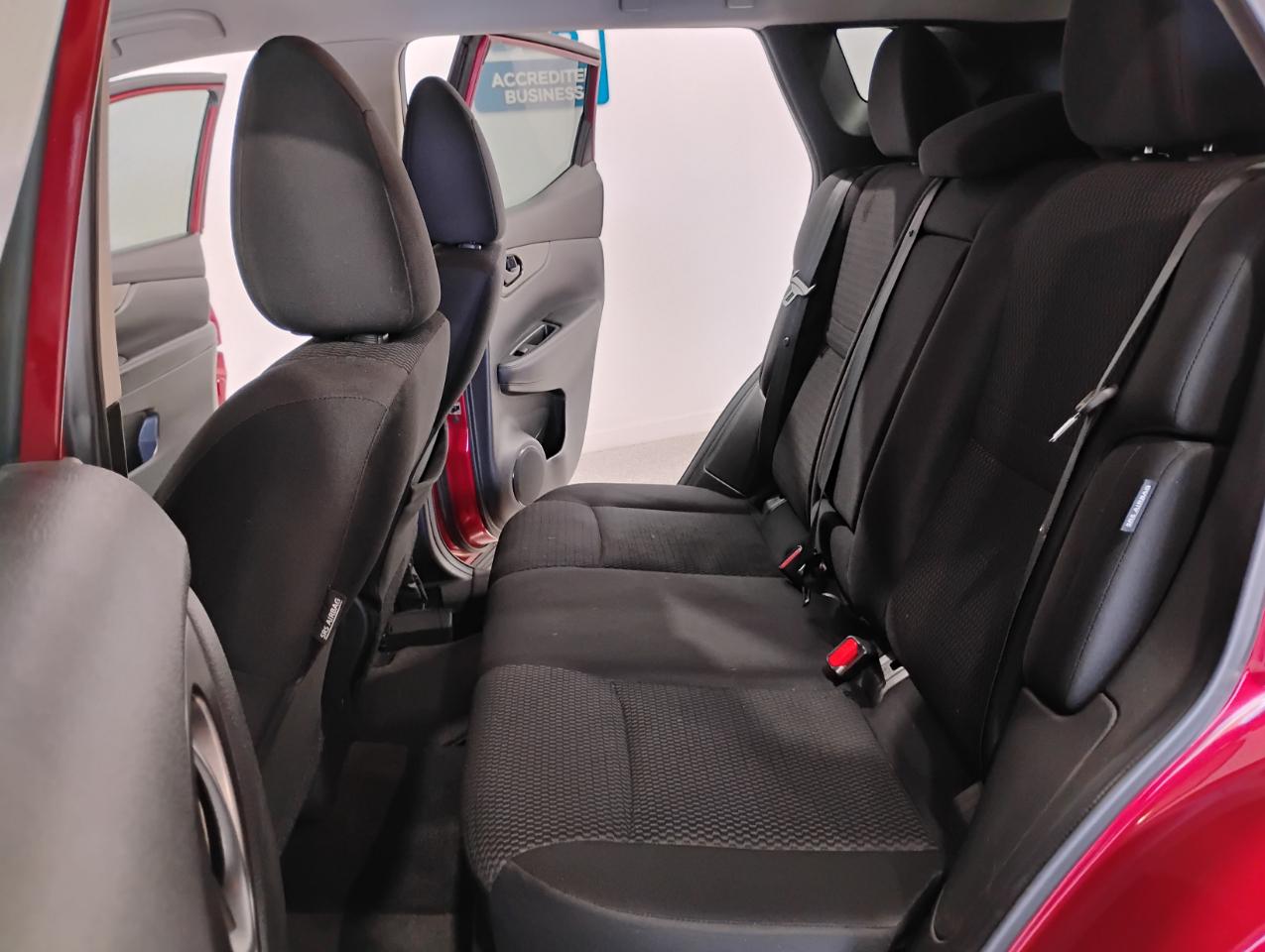 Nissan Rogue Sport S 2020