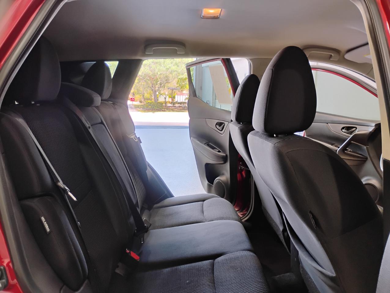 Nissan Rogue Sport S 2020