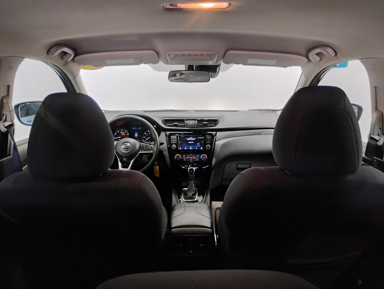 Nissan Rogue Sport S 2020