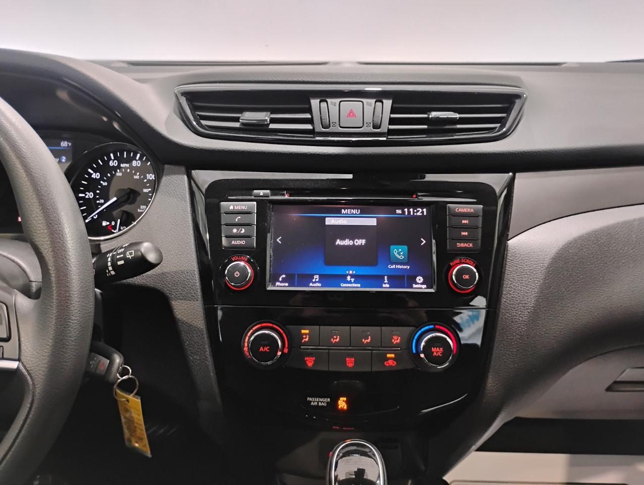 Nissan Rogue Sport S 2020