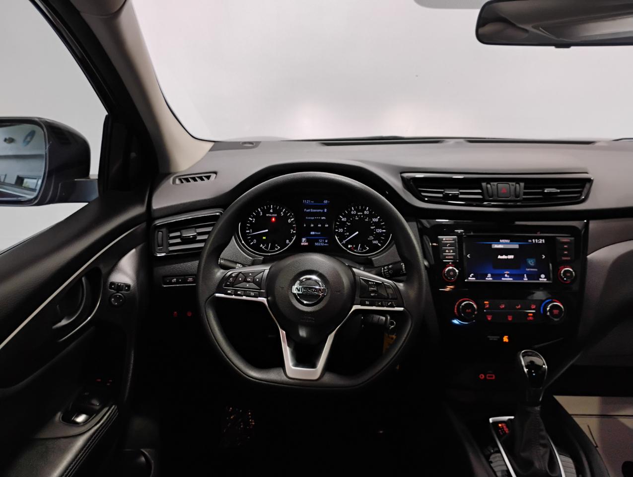 Nissan Rogue Sport S 2020