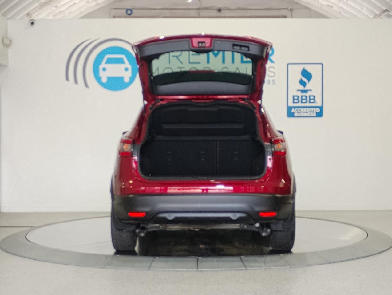 Nissan Rogue Sport S 2020