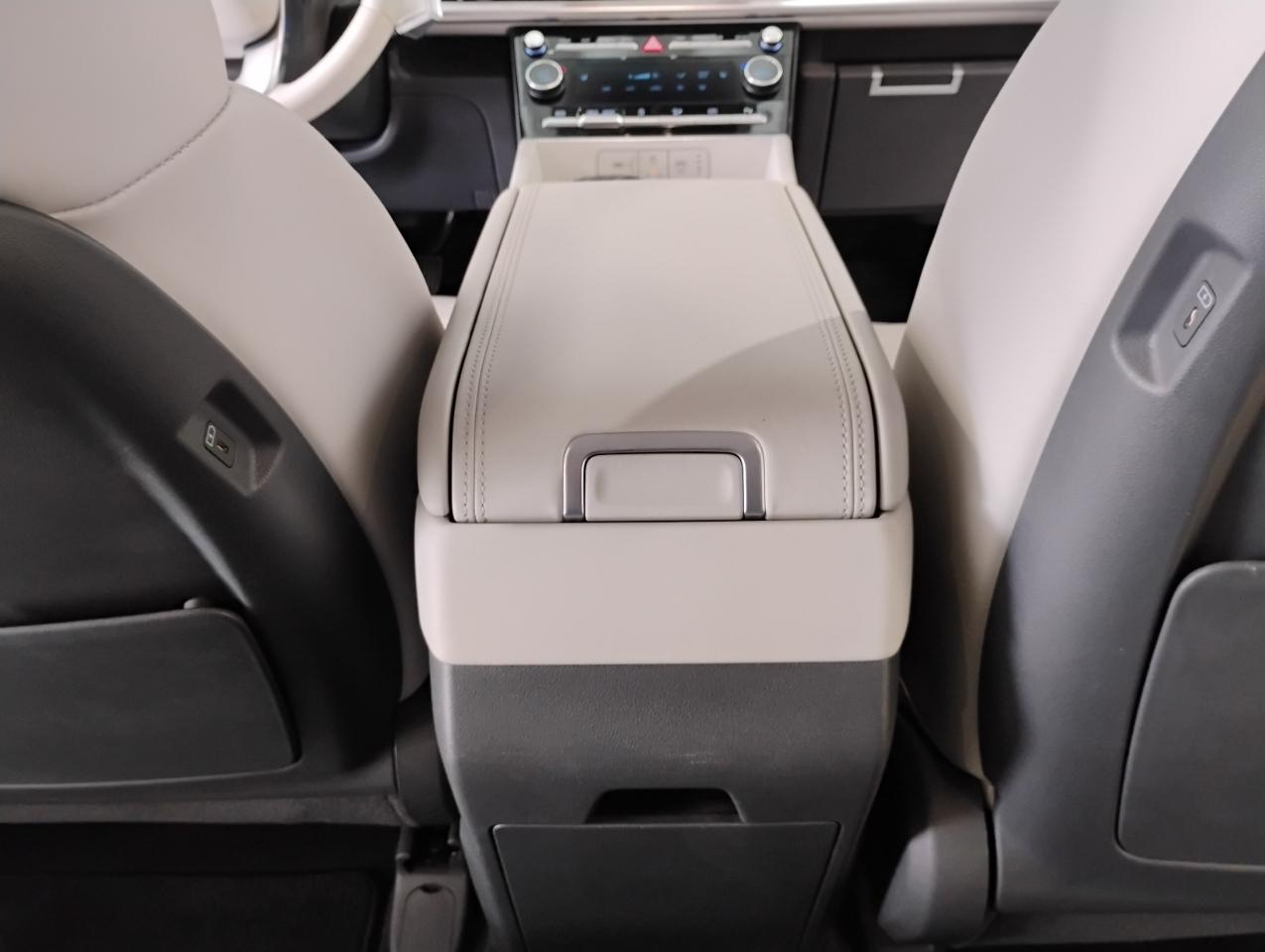 Hyundai Santa Fe SEL 2024