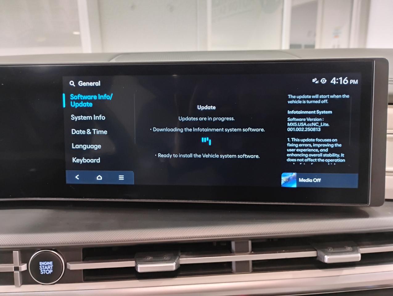 Hyundai Santa Fe SEL 2024