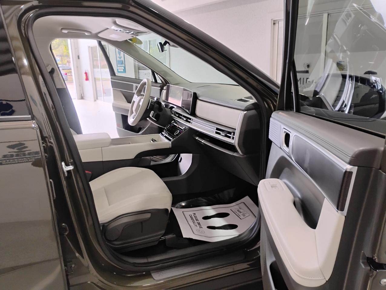 Hyundai Santa Fe SEL 2024