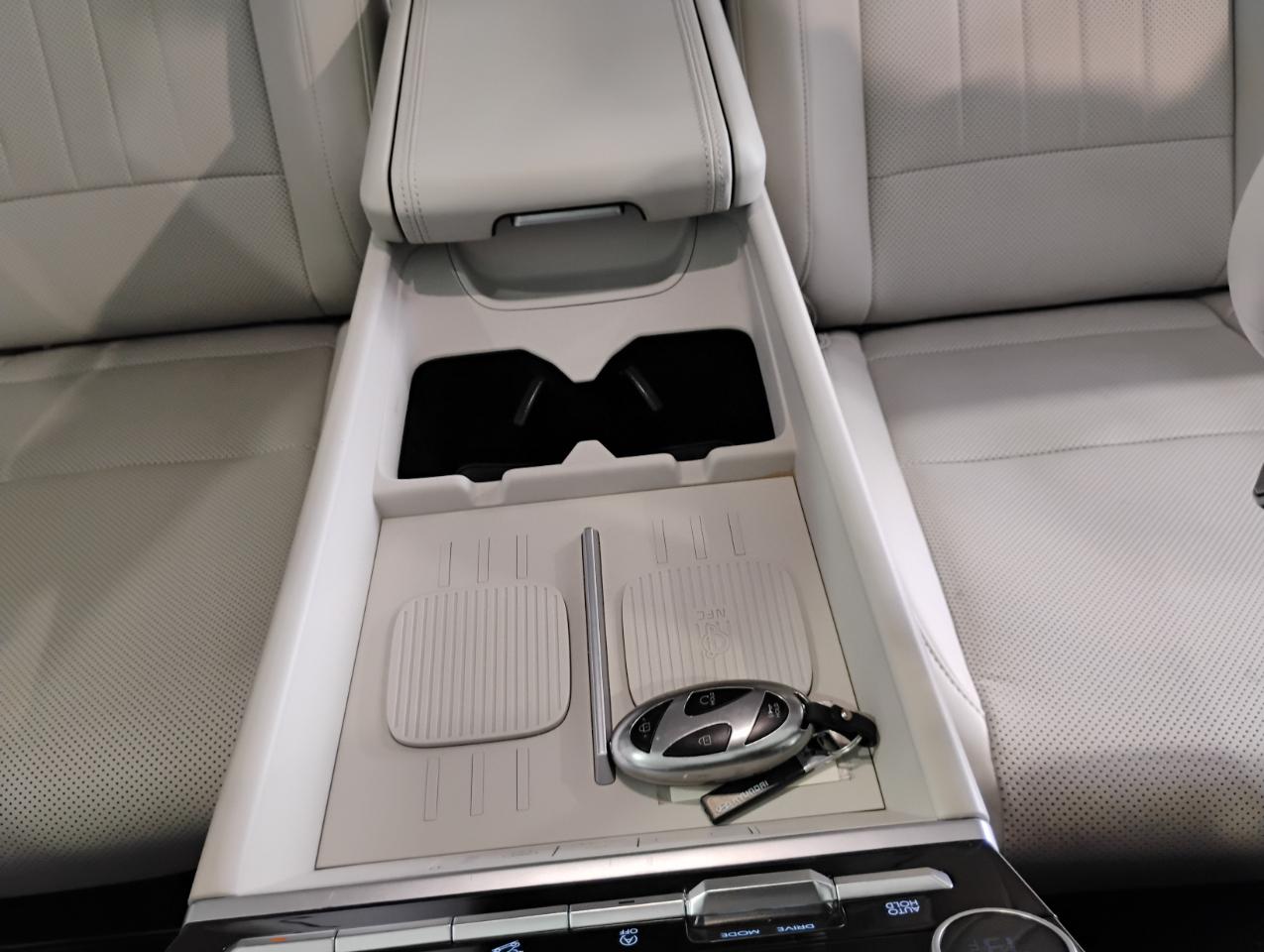 Hyundai Santa Fe SEL 2024