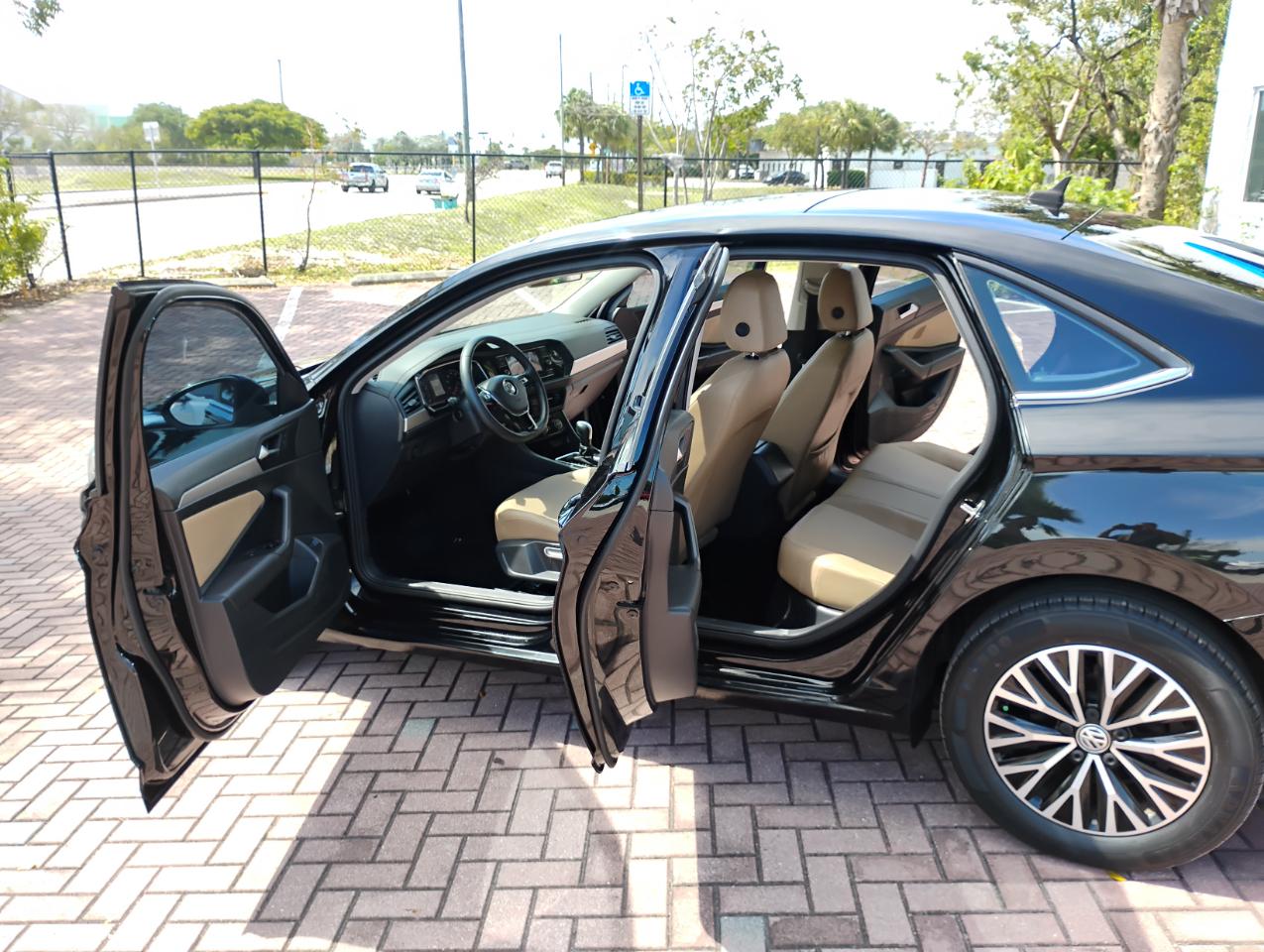 Volkswagen Jetta 1.4T S 8A 2020