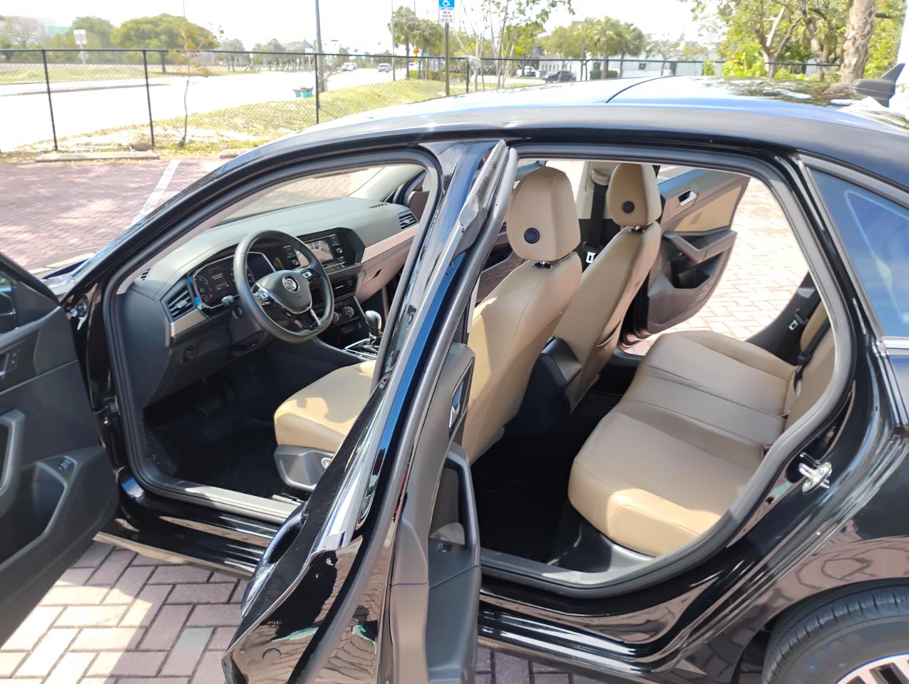 Volkswagen Jetta 1.4T S 8A 2020