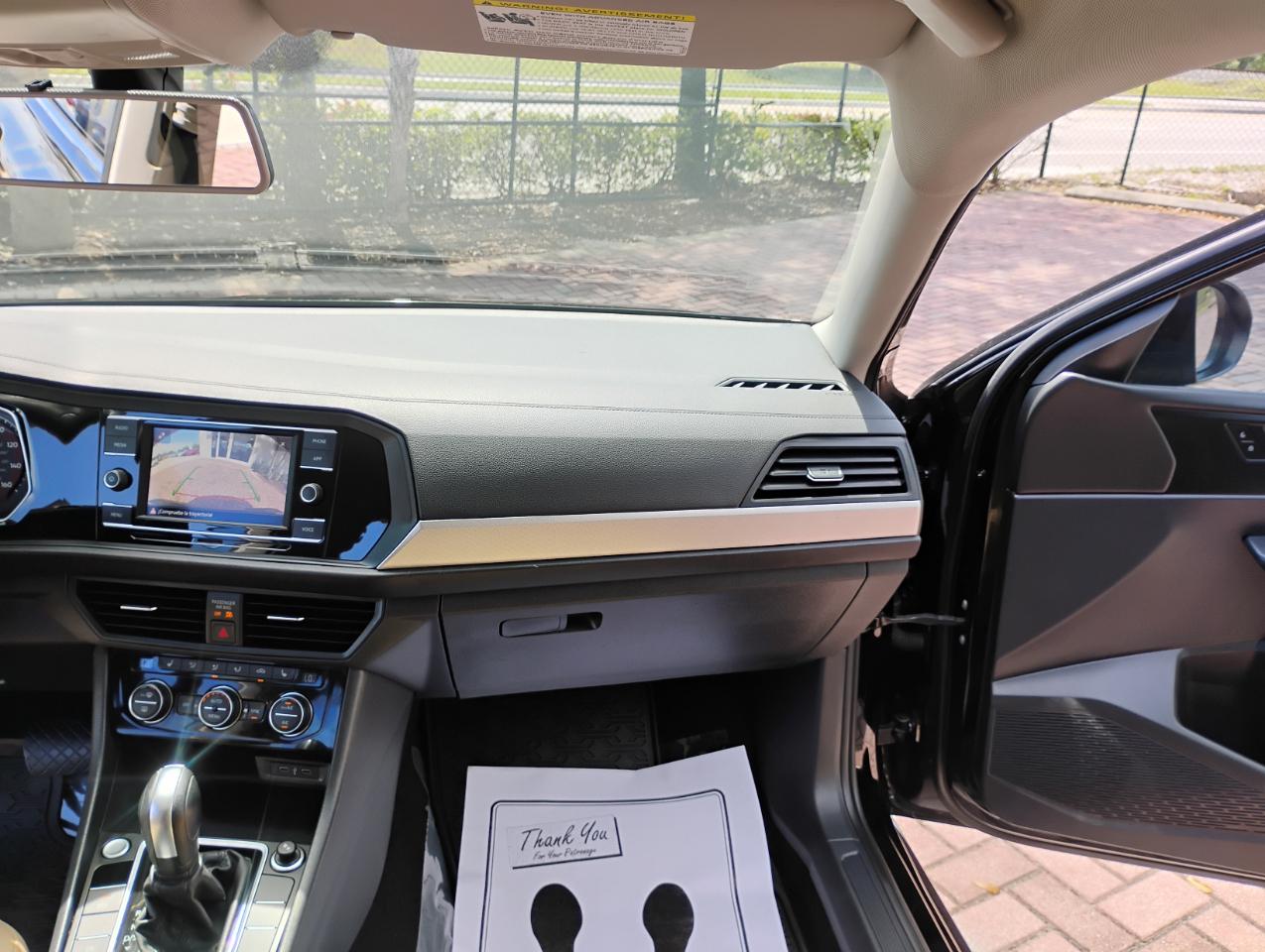 Volkswagen Jetta 1.4T S 8A 2020