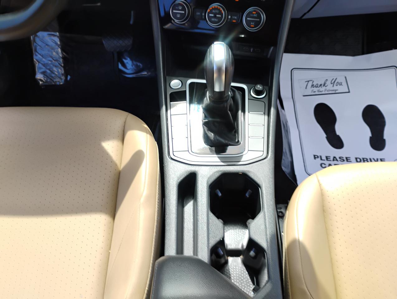 Volkswagen Jetta 1.4T S 8A 2020