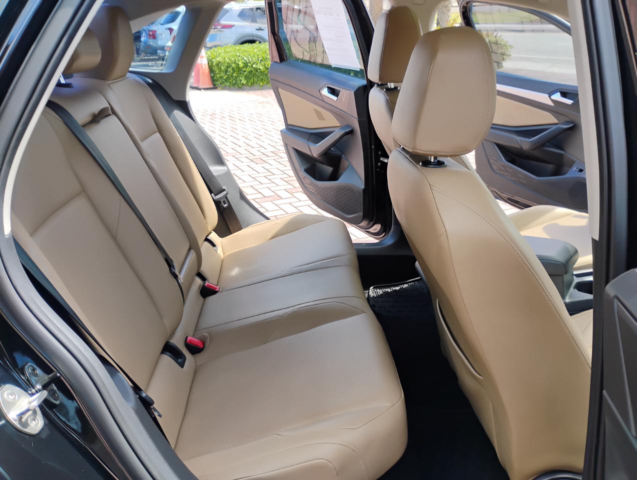 Volkswagen Jetta 1.4T S 8A 2020