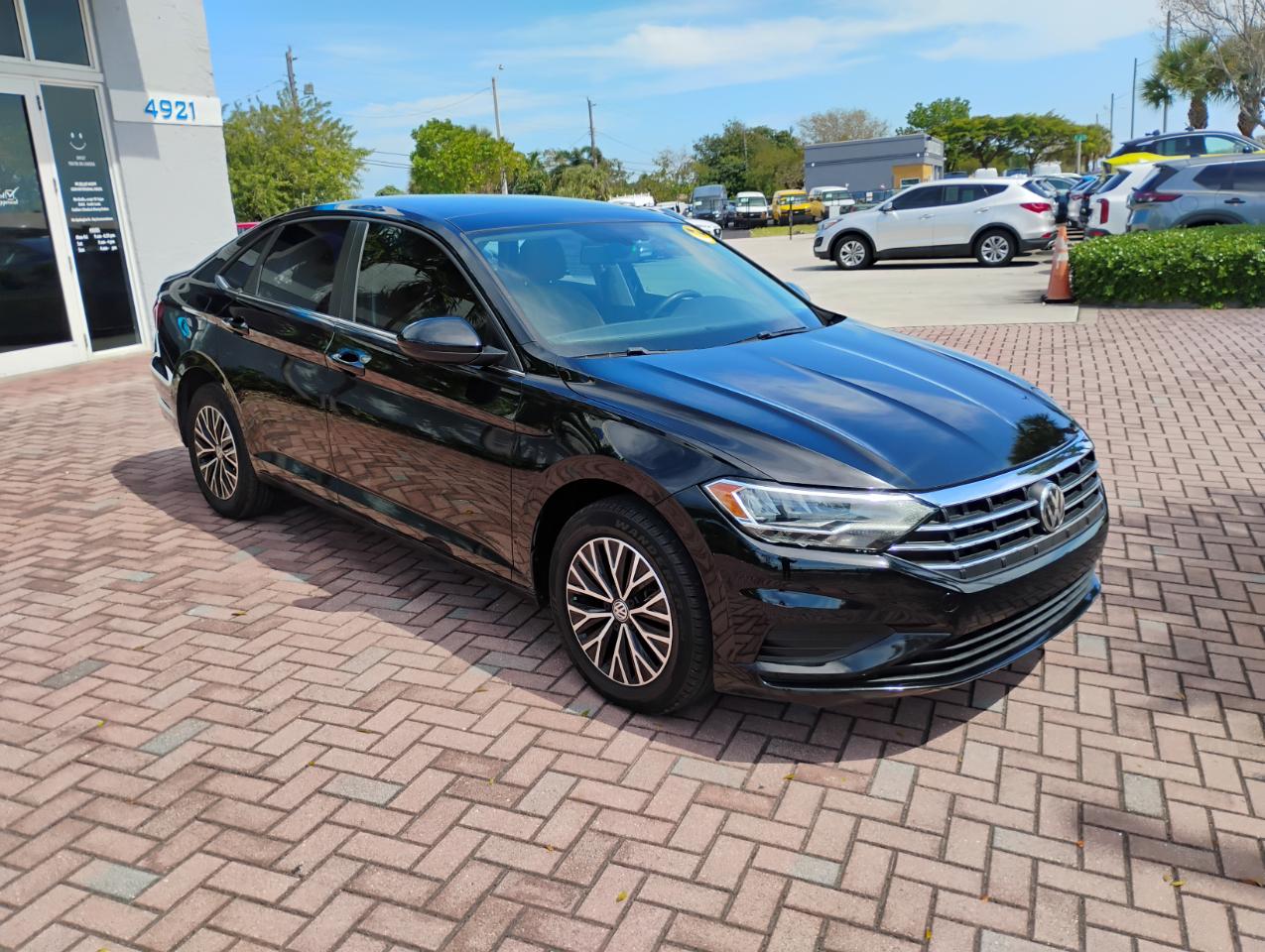 Volkswagen Jetta 1.4T S 8A 2020